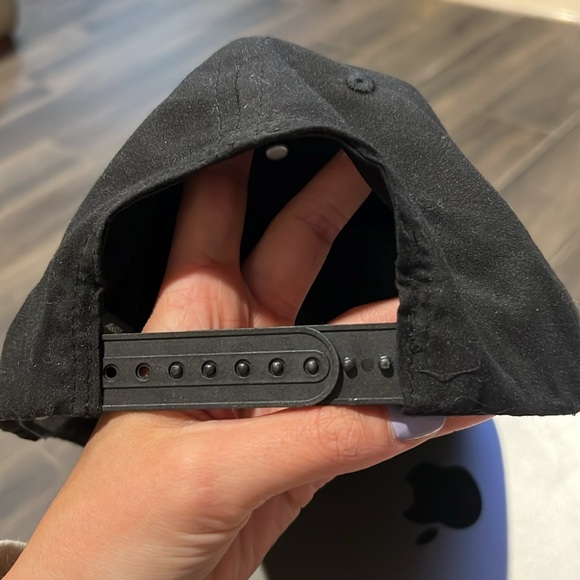 Black 'EVERYBODY' Logic Snapback - Picture 2 of 5